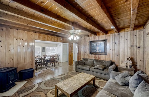 Shaver Lake House | 118 m² House ∙ 4 bedrooms ∙ 10 guests