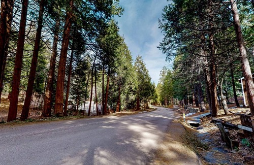 Twin Peaks Cabin | 120 m² Cabin ∙ 3 bedrooms ∙ 6 guests