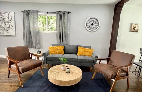 Lake Balboa House | 121 m² House ∙ 3 bedrooms ∙ 6 guests