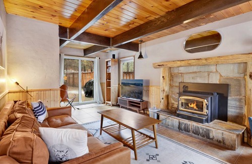 Woodlands Cabin | 123 m² Cabin ∙ 3 bedrooms ∙ 8 guests