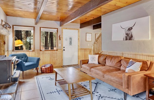 Woodlands Cabin | 123 m² Cabin ∙ 3 bedrooms ∙ 8 guests