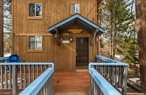Arrowbear Lake Cabin | 124 m² Cabin ∙ 3 bedrooms ∙ 6 guests