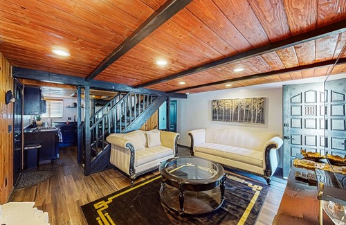 Arrowbear Lake Cabin | 125 m² Cabin ∙ 3 bedrooms ∙ 8 guests