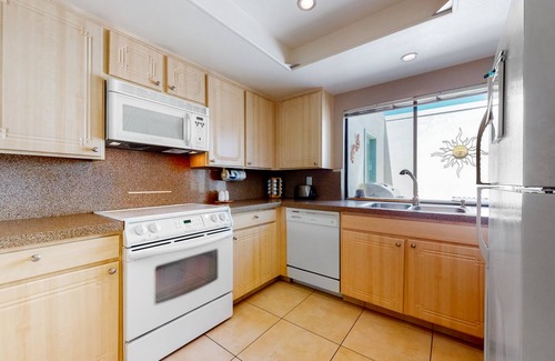 Sunrise Villas Condo | 130 m² Condo ∙ 2 bedrooms ∙ 4 guests