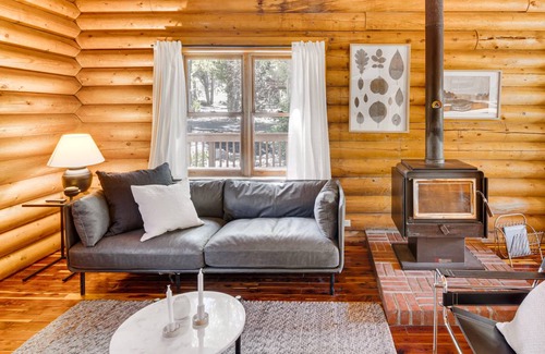 Pine Mountain Club House | 130 m² House ∙ 3 bedrooms ∙ 7 guests