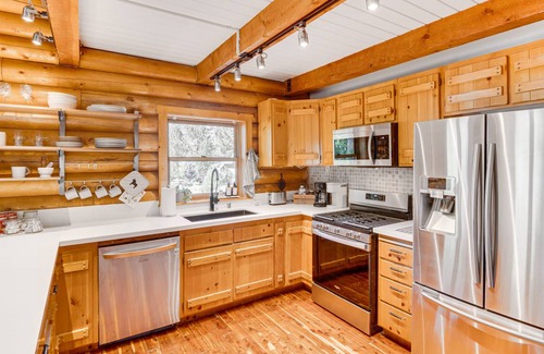 Pine Mountain Club House | 130 m² House ∙ 3 bedrooms ∙ 7 guests