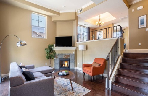 Fremont House | 132 m² House ∙ 3 bedrooms ∙ 6 guests