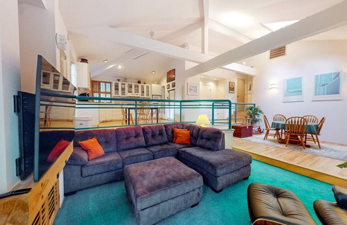 Crescent City House | 134 m² House ∙ 2 bedrooms ∙ 4 guests