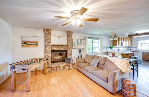 Bakersfield House | 135 m² House ∙ 3 bedrooms ∙ 10 guests
