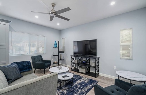 Crenshaw House | 139 m² House ∙ 3 bedrooms ∙ 8 guests