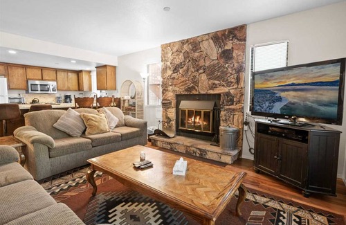 Summit Estates House | 142 m² House ∙ 3 bedrooms ∙ 8 guests