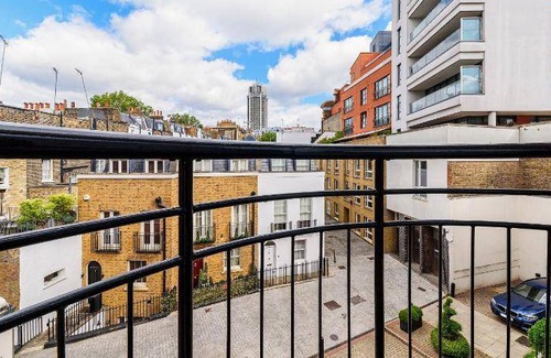 Brompton & Hans Town Apartment | 143 m² Serviced apartment ∙ 3 bedrooms ∙ 10 guests