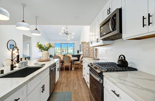 Palm Desert Condo | 144 m² Condo ∙ 3 bedrooms ∙ 6 guests