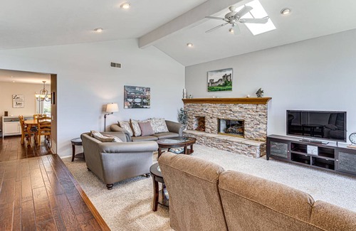Huntington Beach House | 146 m² House ∙ 3 bedrooms ∙ 5 guests