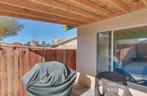 Victorville House | 147 m² House ∙ 3 bedrooms ∙ 6 guests