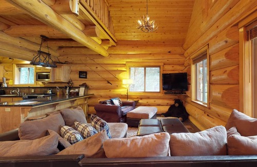Lakeshore Cabin | 149 m² Cabin ∙ 3 bedrooms ∙ 8 guests