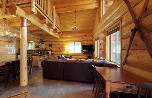 Lakeshore Cabin | 149 m² Cabin ∙ 3 bedrooms ∙ 8 guests
