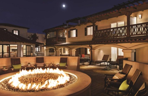 Oxnard Shores Hotel | 149 m² Hotel ∙ 2 bedrooms ∙ 127 guests