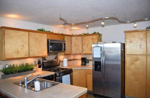 Springville House | 149 m² House ∙ 2 bedrooms ∙ 8 guests