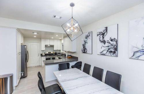 East Pasadena House | 150 m² House ∙ 5 bedrooms ∙ 10 guests
