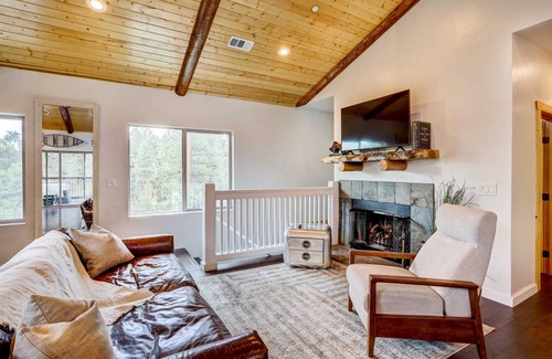 Upper Moonridge House | 153 m² House ∙ 3 bedrooms ∙ 6 guests