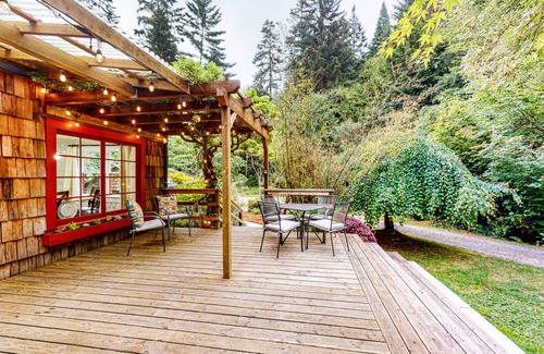 Humboldt Hill Cabin | 154 m² Cabin ∙ 2 bedrooms ∙ 7 guests