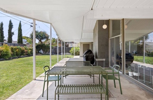 Orange House | 154 m² House ∙ 3 bedrooms ∙ 5 guests