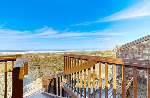 Castroville House | 155 m² House ∙ 3 bedrooms ∙ 6 guests