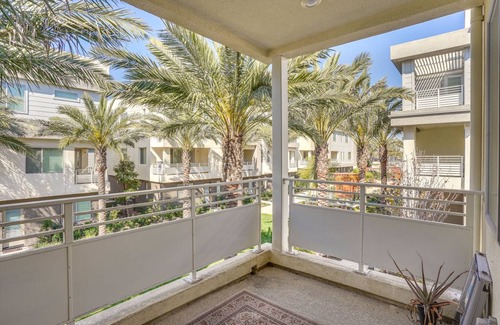 Platinum Triangle Apartment | 156 m² Apartment ∙ 3 bedrooms ∙ 6 guests
