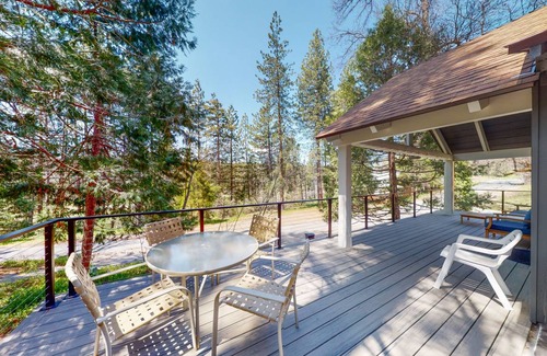 Bass Lake Cabin | 158 m² Cabin ∙ 3 bedrooms ∙ 8 guests