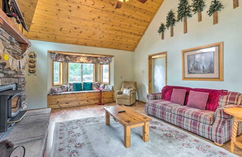 Whispering Forest House | 159 m² House ∙ 2 bedrooms ∙ 8 guests