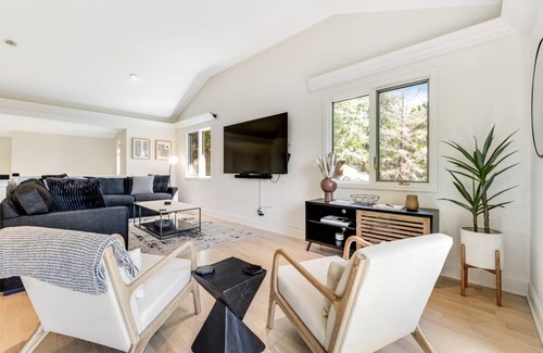 Cloverdale House | 161 m² House ∙ 3 bedrooms ∙ 8 guests