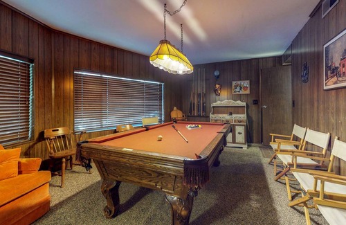 Cedar Glen House | 161 m² House ∙ 3 bedrooms ∙ 10 guests