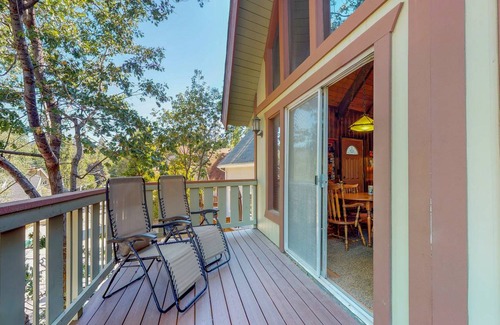 Cedar Glen House | 161 m² House ∙ 3 bedrooms ∙ 10 guests