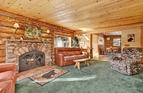 Fawnskin Cabin | 163 m² Cabin ∙ 3 bedrooms ∙ 8 guests