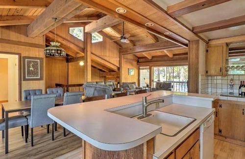Tahoe Sierra Estates House | 164 m² House ∙ 4 bedrooms ∙ 8 guests
