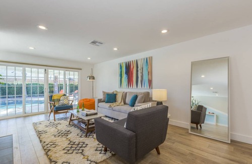 Southeast Anaheim House | 170 m² House ∙ 4 bedrooms ∙ 10 guests