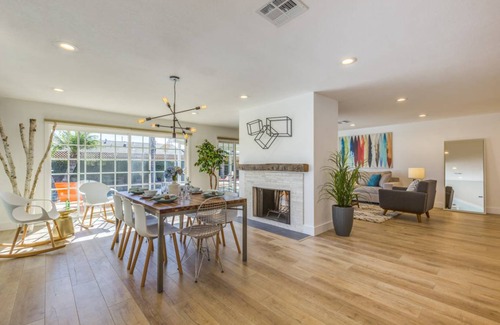 Southeast Anaheim House | 170 m² House ∙ 4 bedrooms ∙ 10 guests