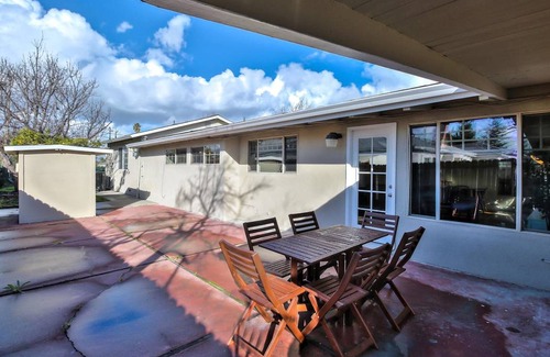Sunnyvale House | 175 m² House ∙ 5 bedrooms ∙ 10 guests