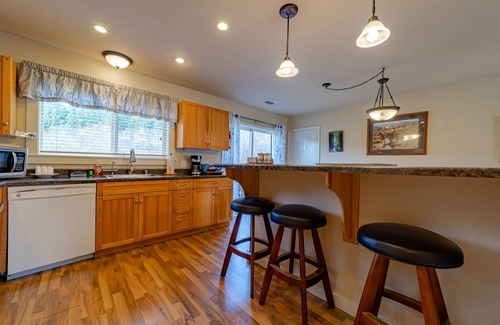 Orick House | 17A Gold Rush Suite at the Meadow Site