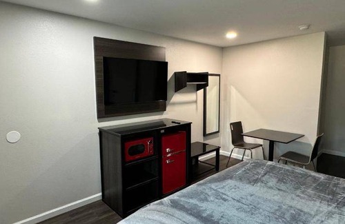 Arrowbear Lake Hotel | 180 m² Motel ∙ 4 guests