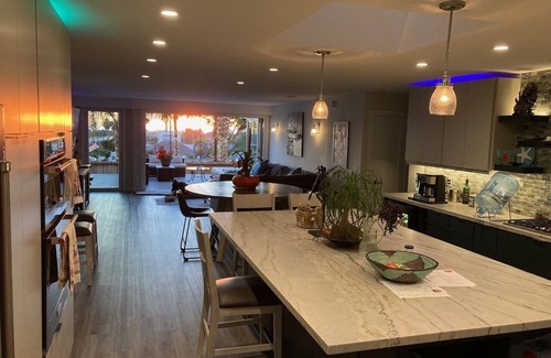 Olde Carlsbad House | 180 Sunset View Lookout - Hot tub & Fire Pit