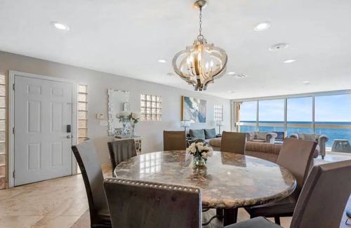 Eastern Malibu House | 181 m² House ∙ 5 bedrooms ∙ 8 guests