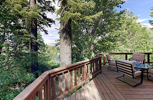 Cedar Glen House | 181 m² House ∙ 2 bedrooms ∙ 6 guests