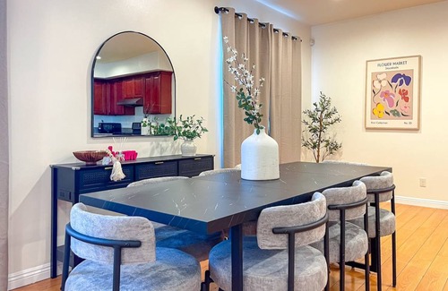 Ontario Apartment | 182 m² Apartment ∙ 4 bedrooms ∙ 9 guests