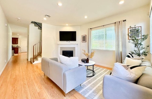 Ontario House | 182 m² House ∙ 4 bedrooms ∙ 8 guests