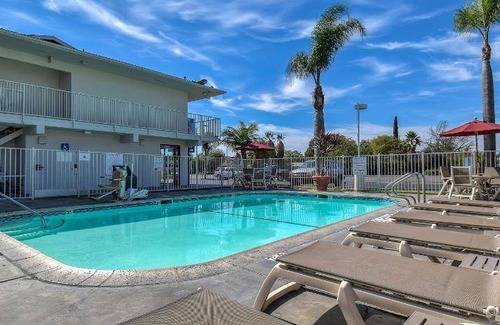 Southwest Anaheim Hotel | 19 m² Hotel ∙ 127 guests