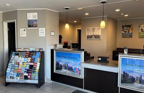 Southwest Anaheim Hotel | 19 m² Hotel ∙ 127 guests