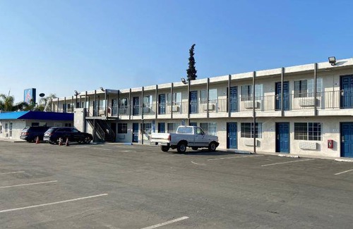 Delano Hotel | 19 m² Hotel ∙ 127 guests