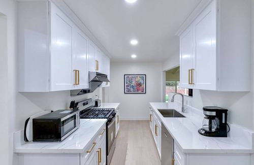 Rowland Heights House | 19 m² House ∙ 4 bedrooms ∙ 9 guests